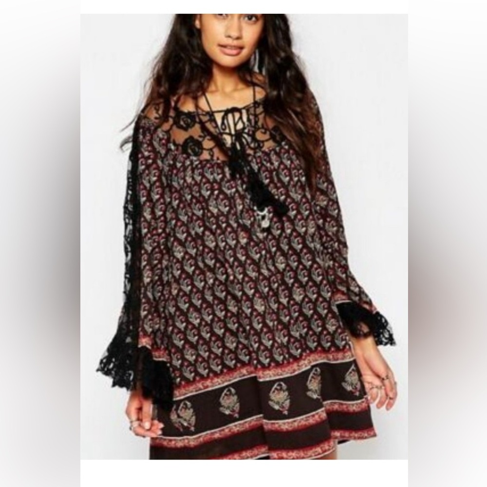 Free People Nomad Child Black Red Floral long Flare sleeve Mini Dress Lace Trim